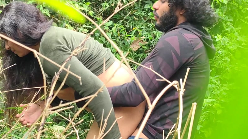 Wild Forest Outdoor Sex of Malayali Couple 2025 Hindi Hot Short Film